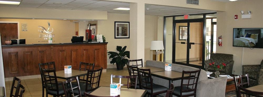 Quality Inn Fredericksburg-Central Park Area Eksteriør billede