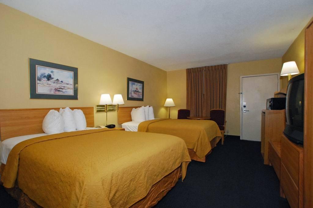 Quality Inn Fredericksburg-Central Park Area Værelse billede