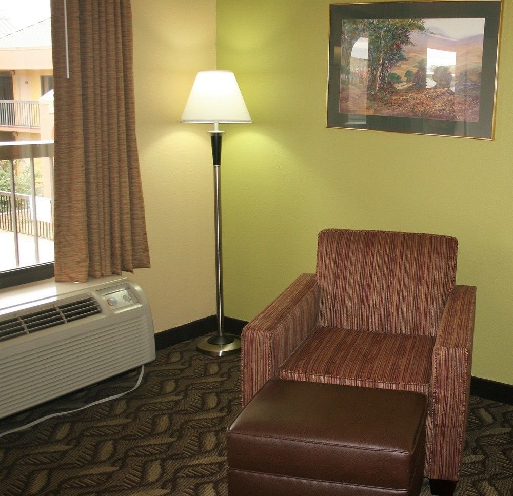 Quality Inn Fredericksburg-Central Park Area Eksteriør billede