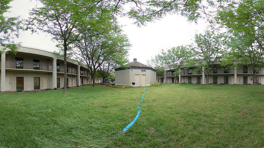 Quality Inn Fredericksburg-Central Park Area Eksteriør billede