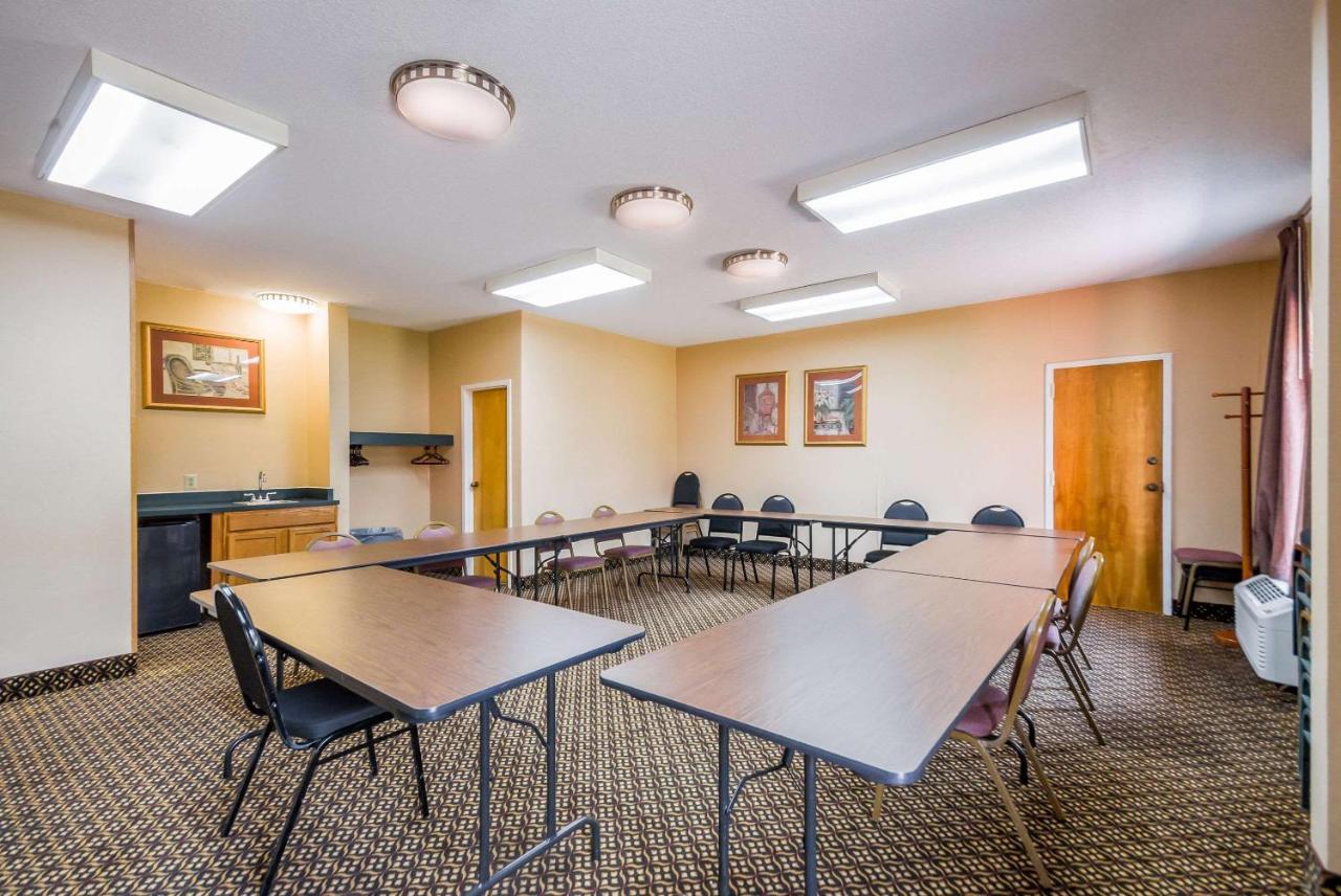 Quality Inn Fredericksburg-Central Park Area Eksteriør billede